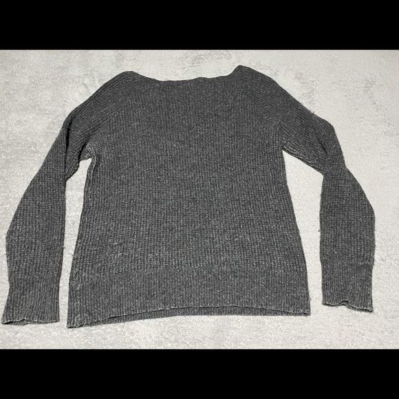 J Crew waffle knit size medium. Does have some piling but is ridiculously soft! - Picture 2 of 4